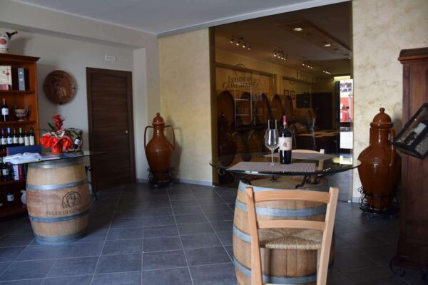 cantina_diffusa_4_005-la-cantina-feudi-di-guagnano-3 Mass Image Compressor Compressed this image. https://sourceforge.net/projects/icompress/ with Quality:59