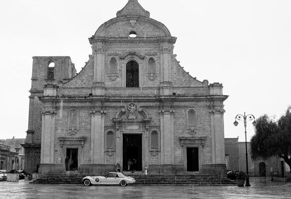 mini-tour-terre-del-negroamaro-chiesa-feudi-guagnano mini-tour-terre-del-negroamaro-chiesa-feudi-guagnano